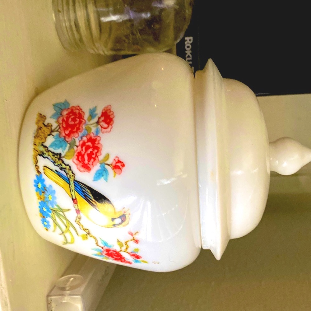 porcelain glass container